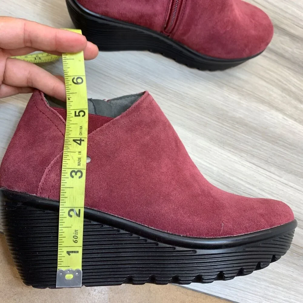 Skechers Parallel‎ Ditto  Burgundy Size 6 Wedge Bootie Suede Comfort Cushioned
